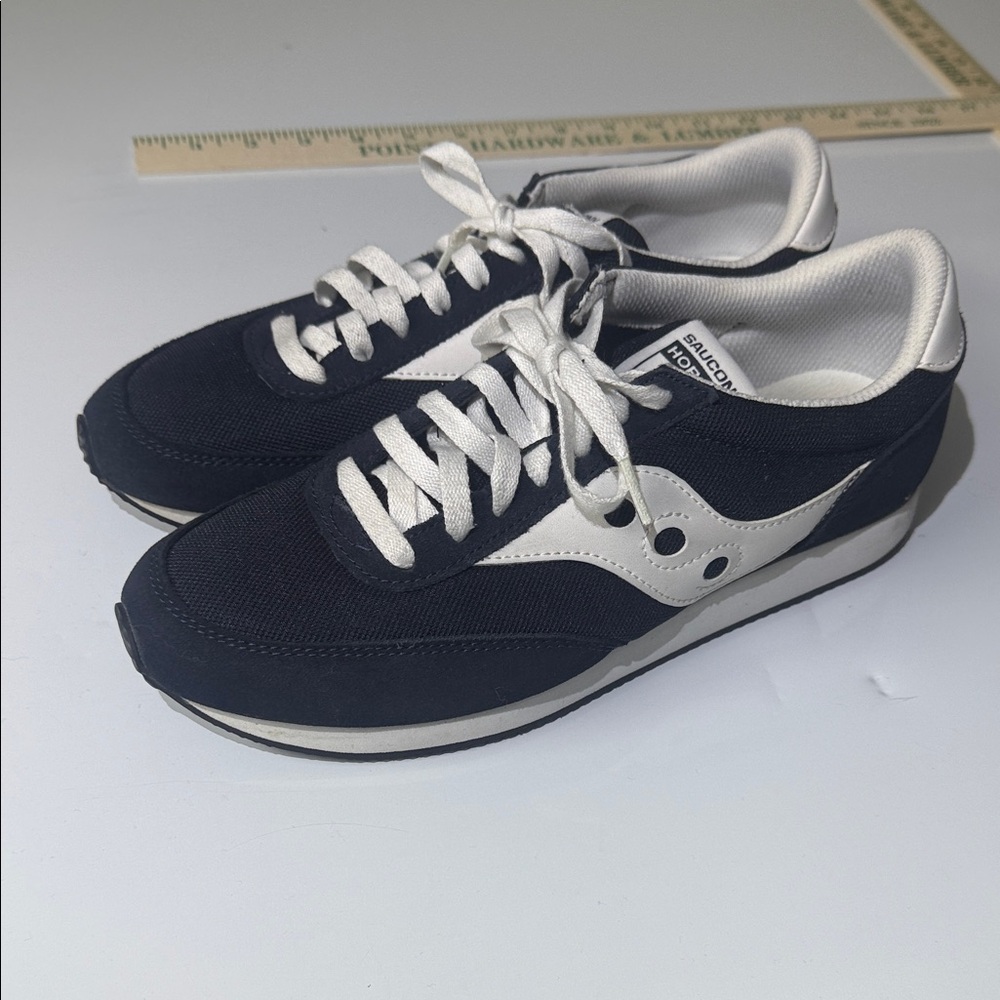 Saucony Women's Trainer 80 Sneaker - Size 9.5 - Awesome shoes! - Picture 5 of 13